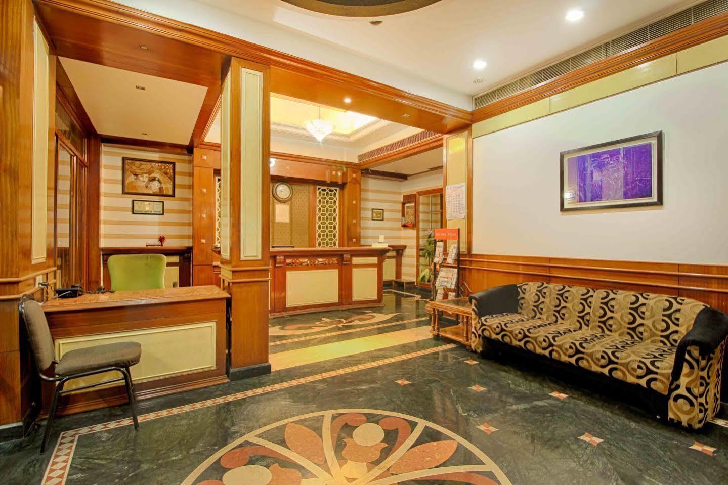 Hotel Parth Residency Ahmedabad Exterior foto